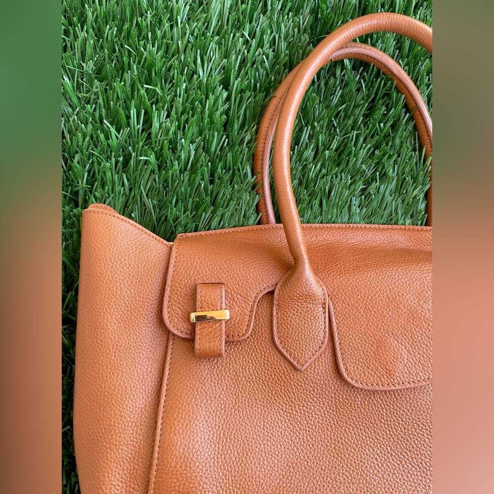 Zenith Leather Shoulder Handbag Brown with Gold Hardware - Picture 3 of 9